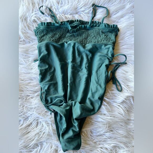 🖤 Xhilaration One Piece 💥swimsuit💥large - Picture 1 of 4